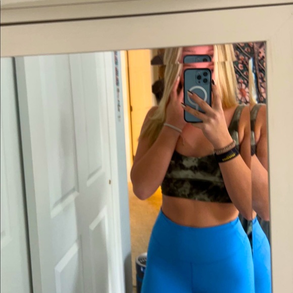 Meet your Posher, Chloe - Picture 1 of 1